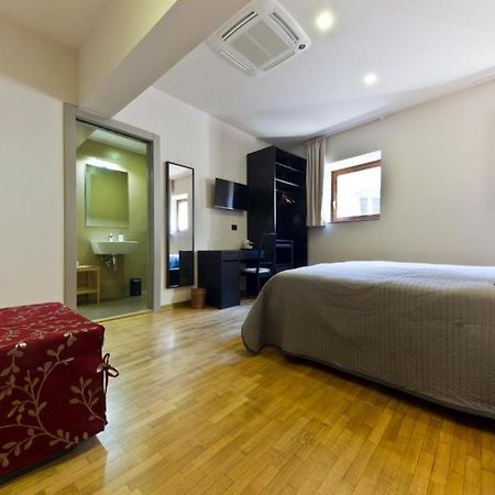Siena Gallery - Rooms Only Экстерьер фото